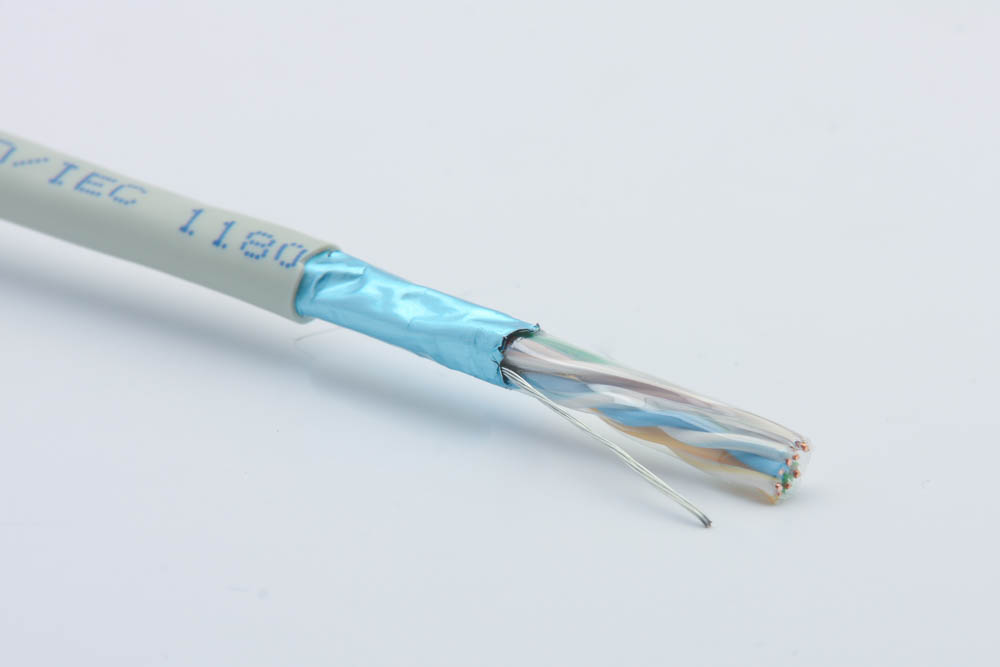 六类屏蔽双绞网线